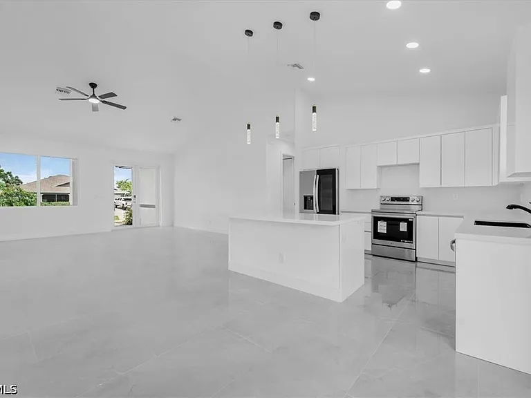 3812 NW 38th St — Photo 21