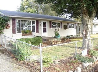 275 Bluebird Ln, Tillamook, OR 97141