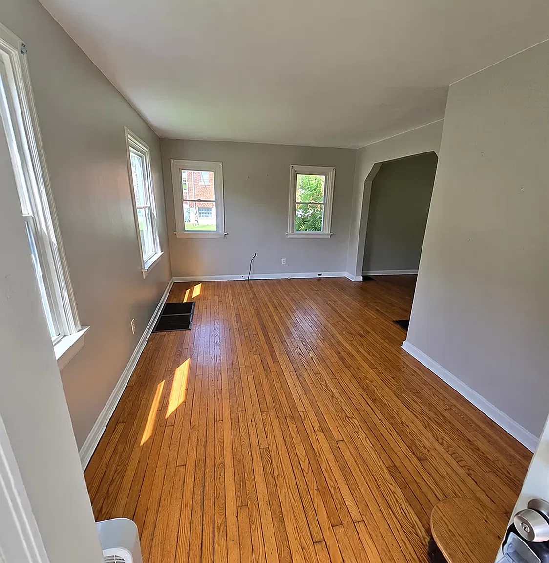 3 bed, 1176 sqft, $1,800 — Photo 3