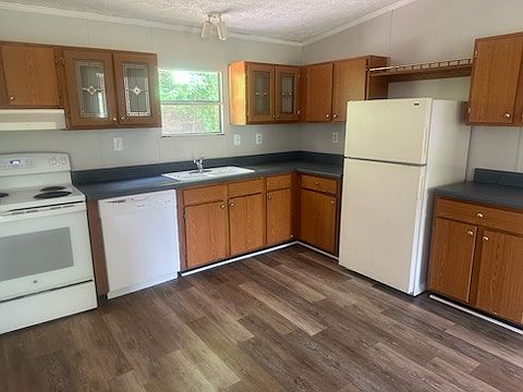 5th image of 627 Ivy Creek Dr