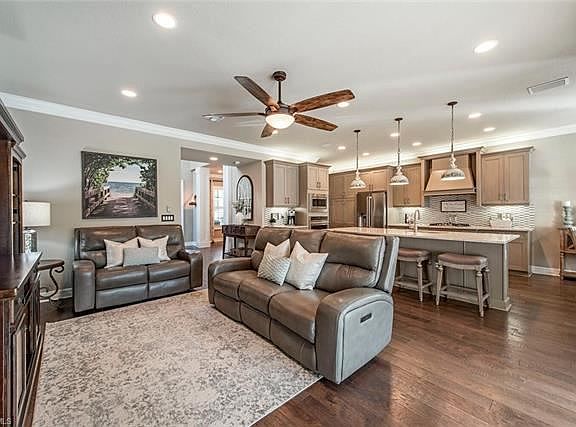 4th image of 4054 Aspen Chase Dr
