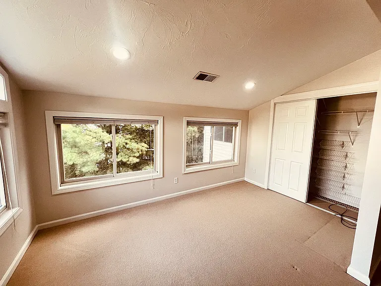 173 Captain Eames Cir — Photo 7
