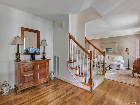 5th image of 8408 Rockvalley Ln