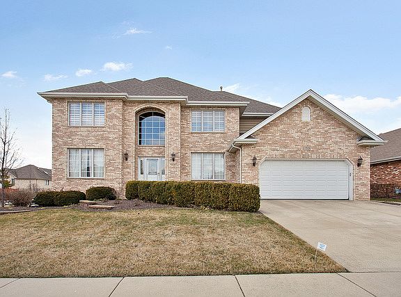 3rd image of 17526 Capistrano Ln