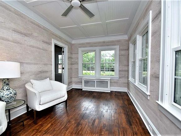 5th image of 3309 Fairmount Blvd