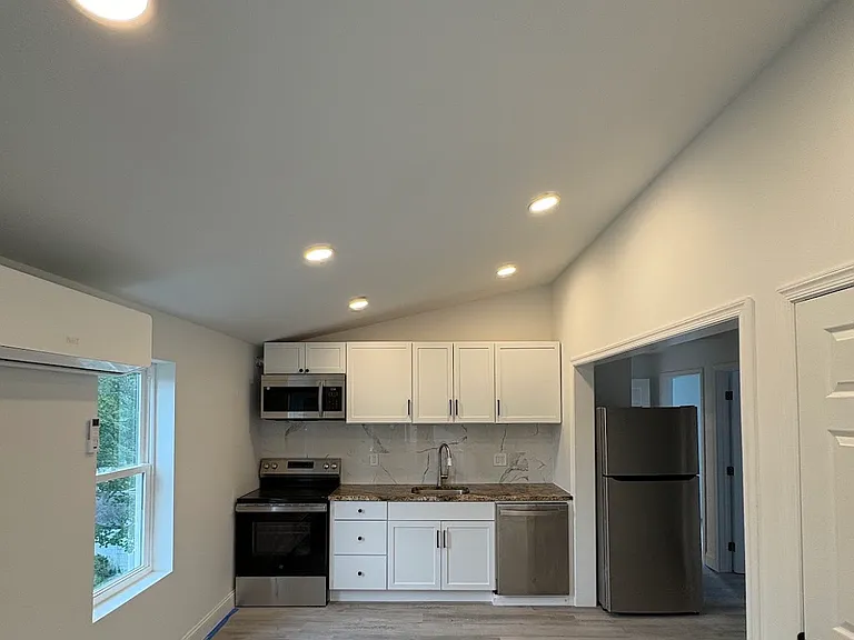 125 Sibley Ave #D — Photo 3