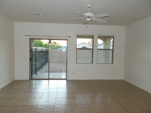 4th image of 2827 S 74th Dr