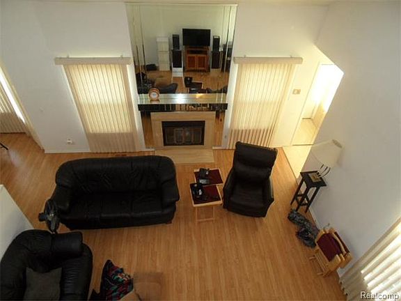 2nd image of 6774 Stonehedge Ct #1