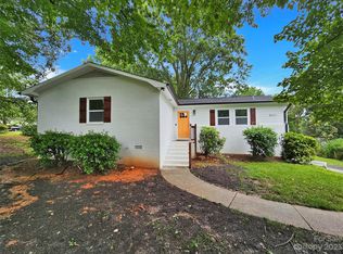 8411 Willhill Rd, Mint Hill, NC 28227