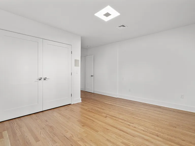 25 Crescent Bluff Ave — Photo 15