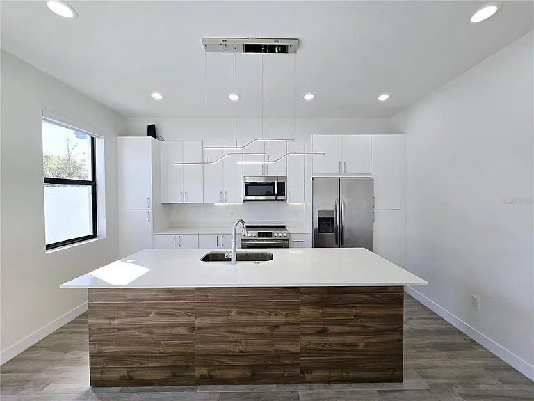 7565 Gesualdo Ct — Photo 6