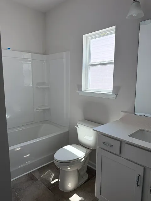 3 bed, 2.5 bath, 1443 sqft, $2,400 — Photo 3
