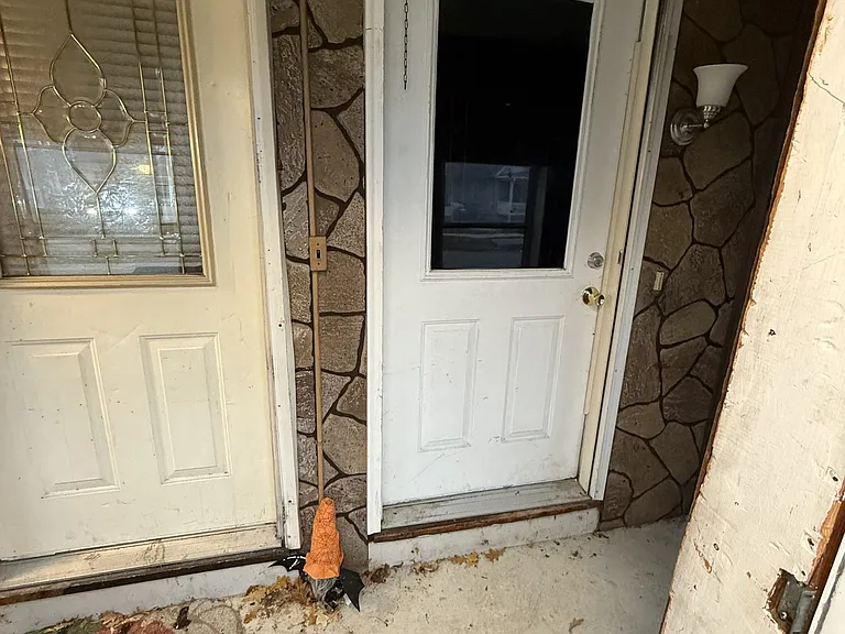 120 Independence St — Photo 6