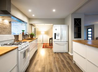 15950 Tomki Rd, Redwood Valley, CA 95470