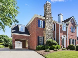 4785 Meadow Park Ln, Suwanee, GA 30024