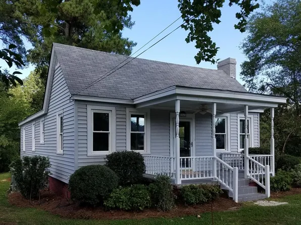 1241 Axtell Dr, Cayce, SC 29033