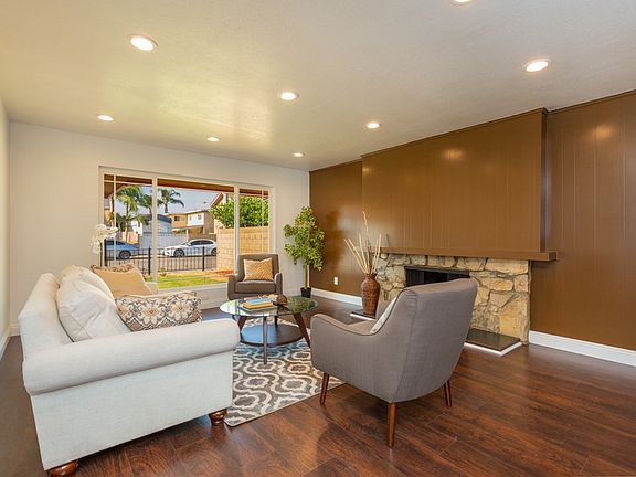 4th image of 11466 Aclare St