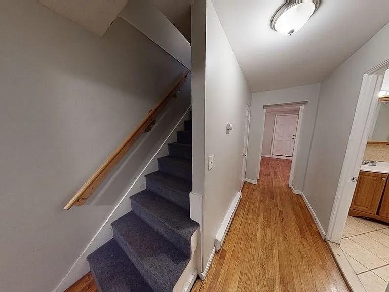 2 Moreland St #1 — Photo 16