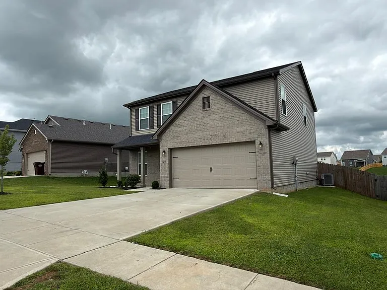7016 Arbor Ridge Dr — Photo 3