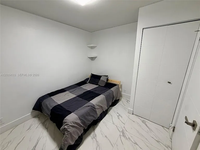 16461 Blatt Blvd #103 — Photo 4