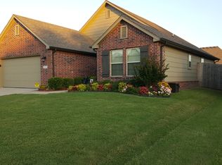 1825 W Canton Ct, Broken Arrow, OK 74012