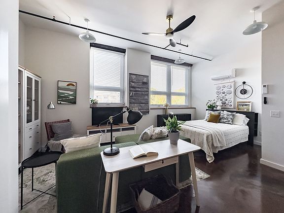 2nd image of 510 S College St #0B-1Ba-500Sqft