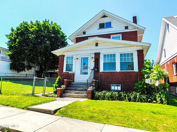 2nd image of 1114-1116 24th Ave