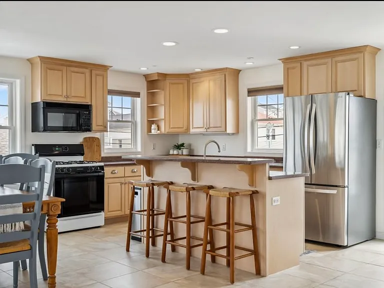 72 Plymouth St #2 — Photo 12