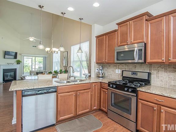 5th image of 17 Saint Elias Dr