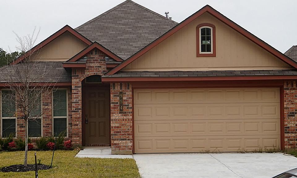 1st image of 954 Oak Lynn Dr