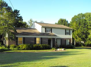 362 Forrest Hill Dr, Huntingdon, TN 38344