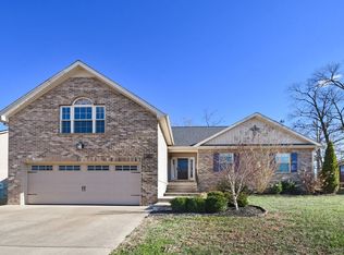 1863 Deerstand Dr, Clarksville, TN 37042