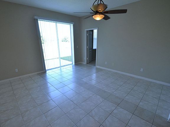 3rd image of 20048 Nob Oak Ave