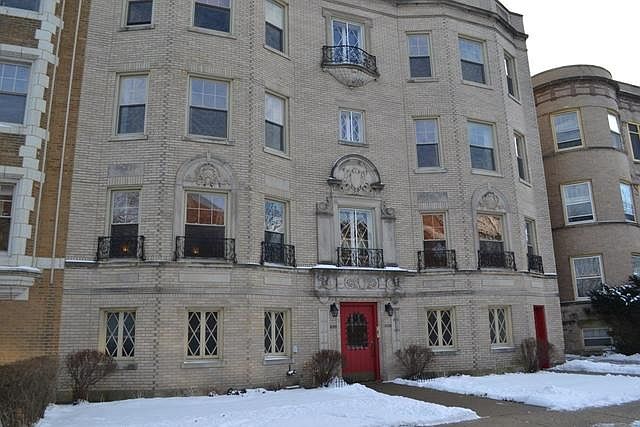 1st image of 1055 W North Shore Ave #3W