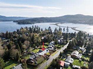1563 Whiffin Spit Rd, Sooke, BC V9Z 0T4