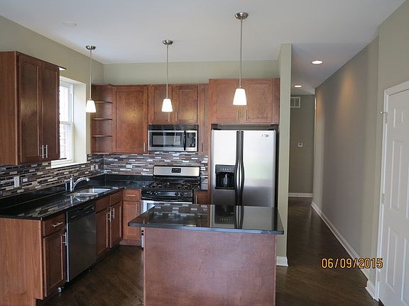 4th image of 2551 W Washington Blvd #2