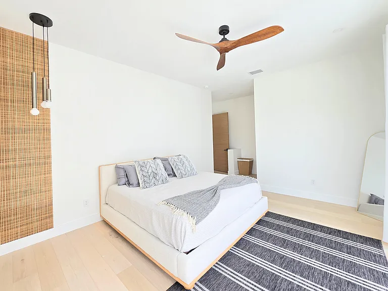 Roberts Bay Ln — Photo 26