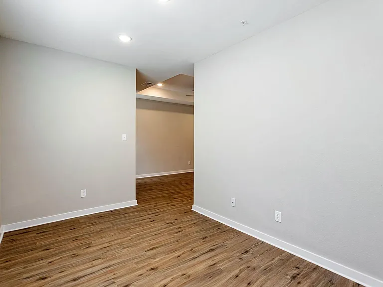 10317-10317 Lake Rd #15B — Photo 13