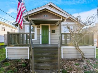 204 E Spruce St, Mount Vernon, WA