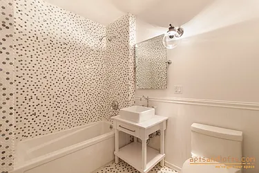 Rented by aptsandlofts.com