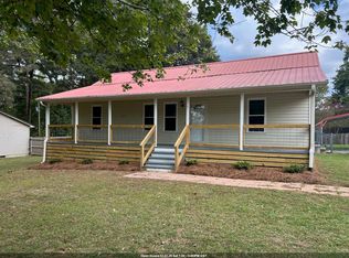 207 Walker Dr SW, Arab, AL 35016