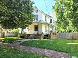 217 W Olive St, Canton, IL 61520
