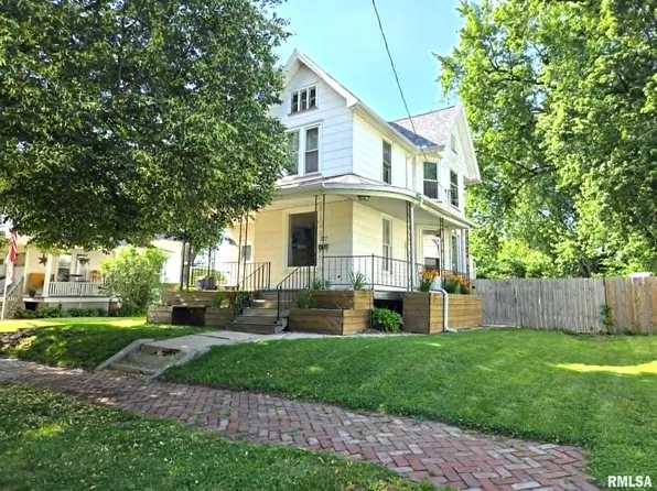 217 W Olive St, Canton, IL 61520
