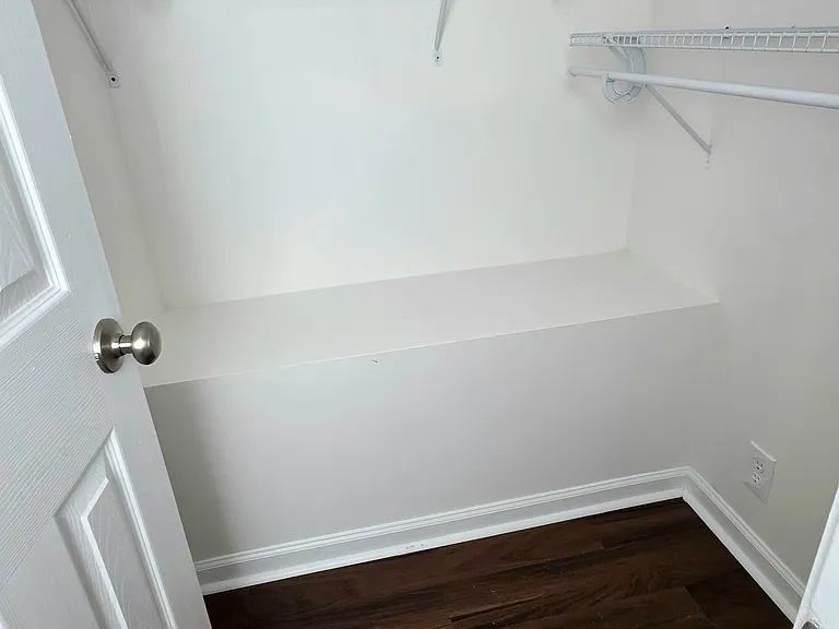 7218 Monument Ave — Photo 23