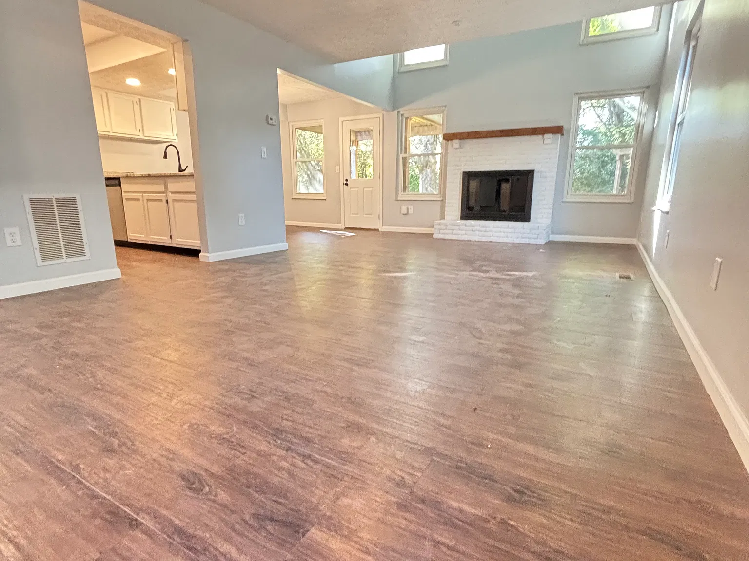5241 Mardela Dr — Photo 3