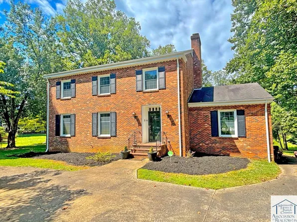 530 Plantation Rd, Martinsville, VA 24112