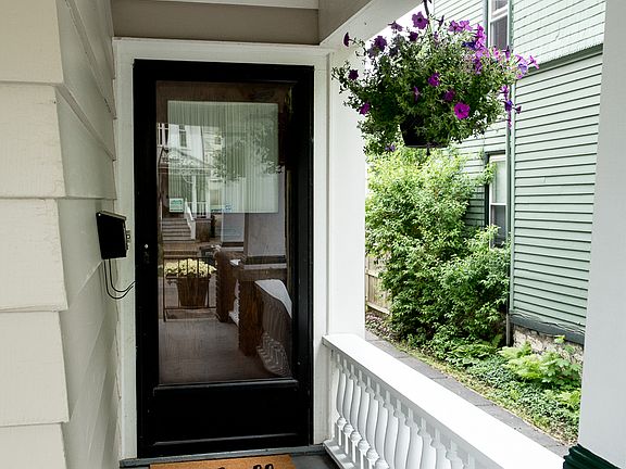 3rd image of 127 Highland Ave