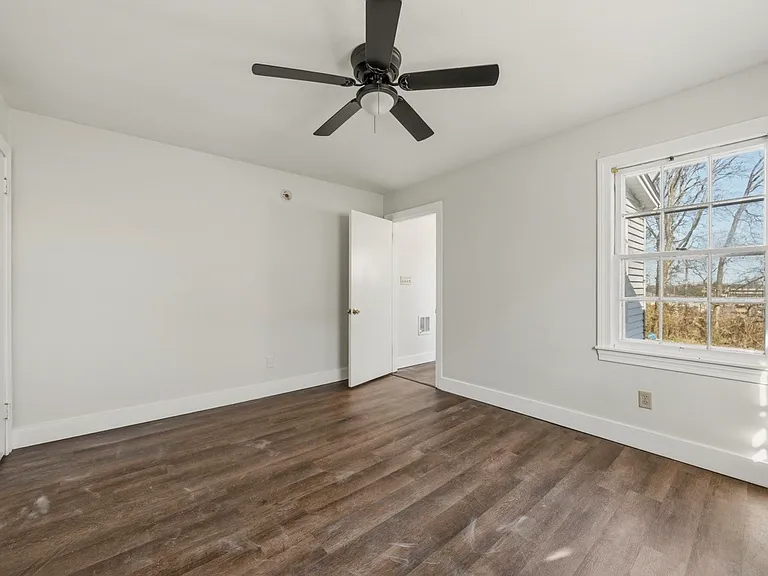 810 Old Fort Ave — Photo 10