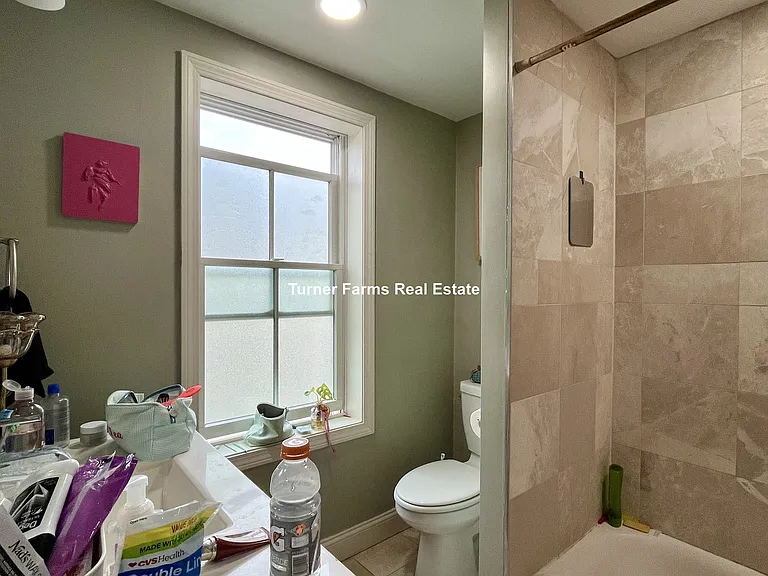 35 Forbes St #2F — Photo 17