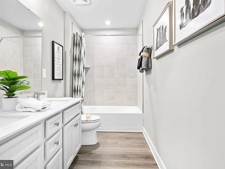 141 Dithridge Dr — Photo 36